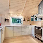 펜션 Stunning In With 3 Bedrooms And Wifi