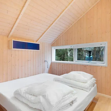 Stunning In With 3 Bedrooms And Wifi Holiday home *