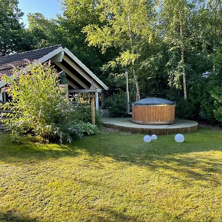 Stunning In With 3 Bedrooms And Wifi Holiday home *